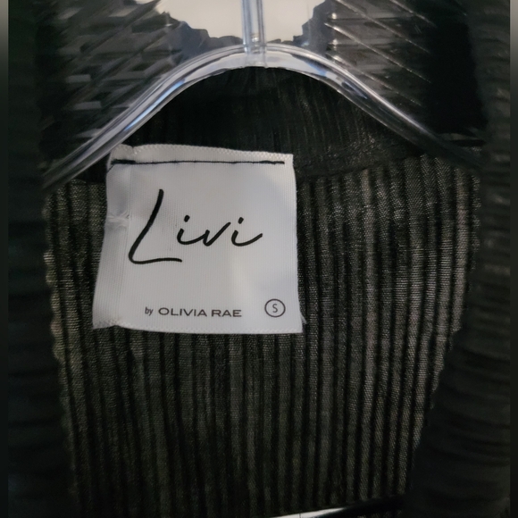 Olivia Rae Black Ribbed Sleeveless Top - Picture 2 of 2